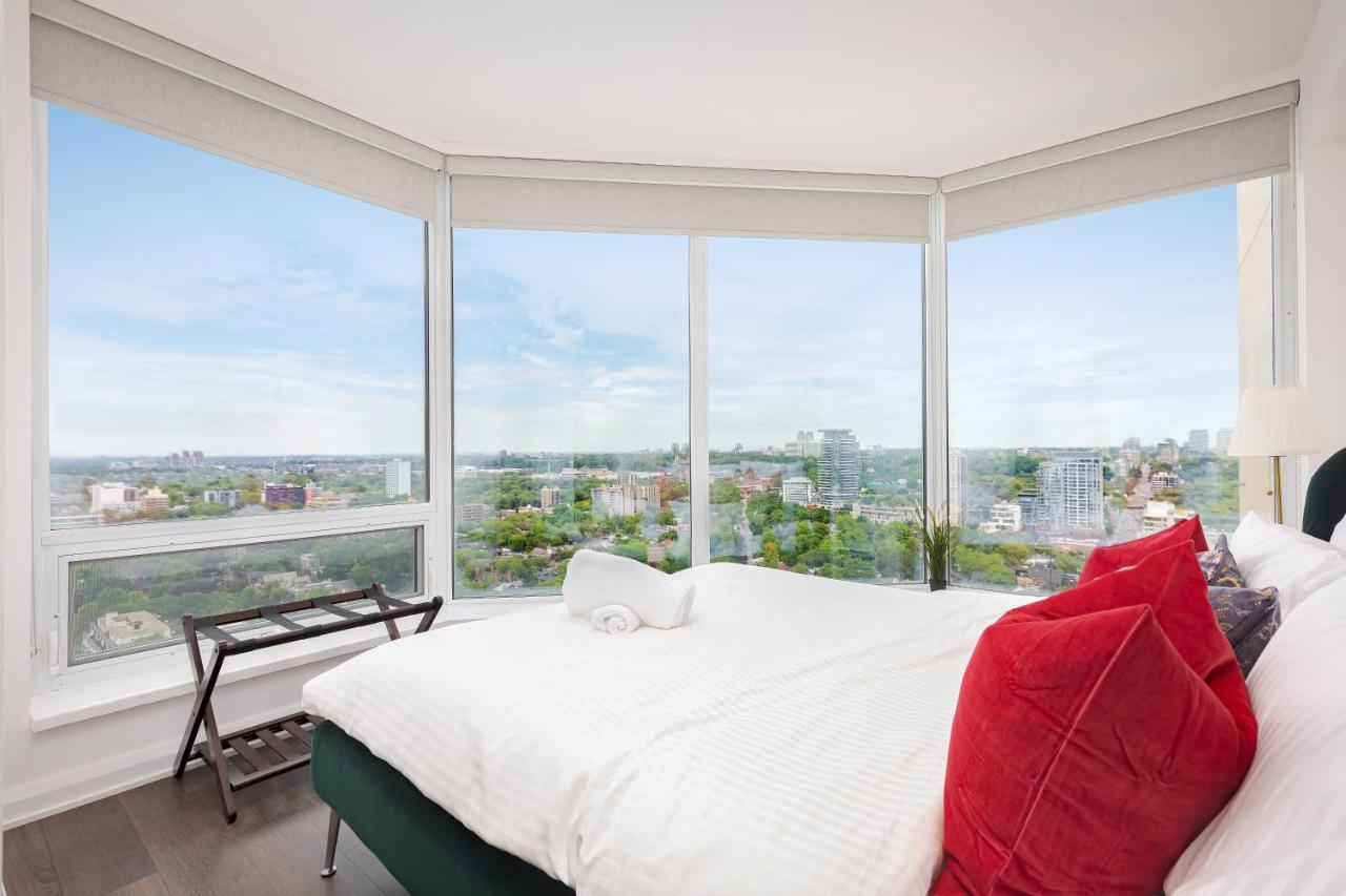 Luxury 2-Bedroom Apartment In Yorkville With The Best City View In Downtown Toronto Buitenkant foto