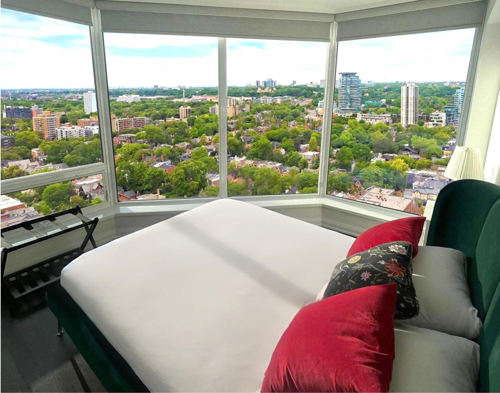 Luxury 2-Bedroom Apartment In Yorkville With The Best City View In Downtown Toronto Buitenkant foto