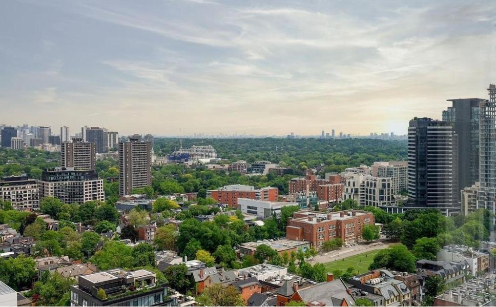Luxury 2-Bedroom Apartment In Yorkville With The Best City View In Downtown Toronto Buitenkant foto